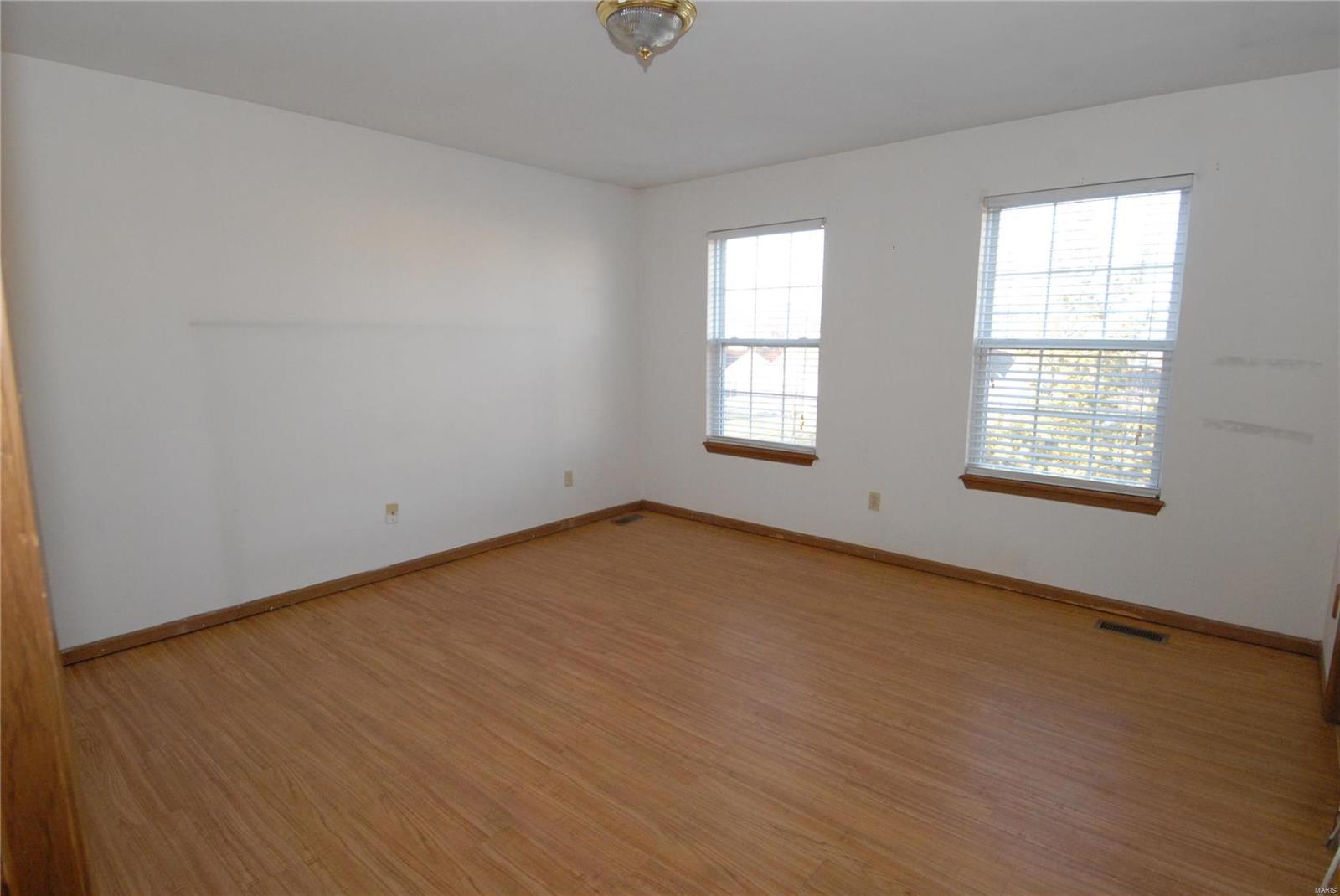 Oaks at Spring Meadow - Residential Lease