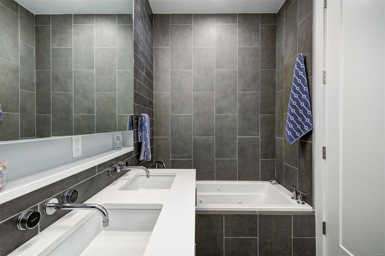 4101 Laclede - Residential