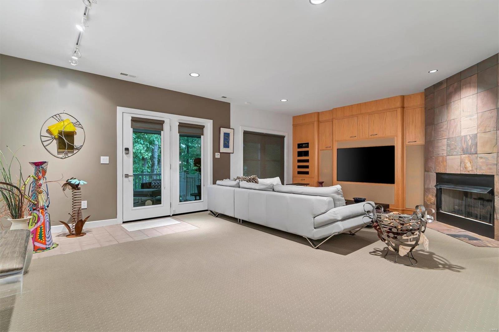 Stonehill Village A - Residential