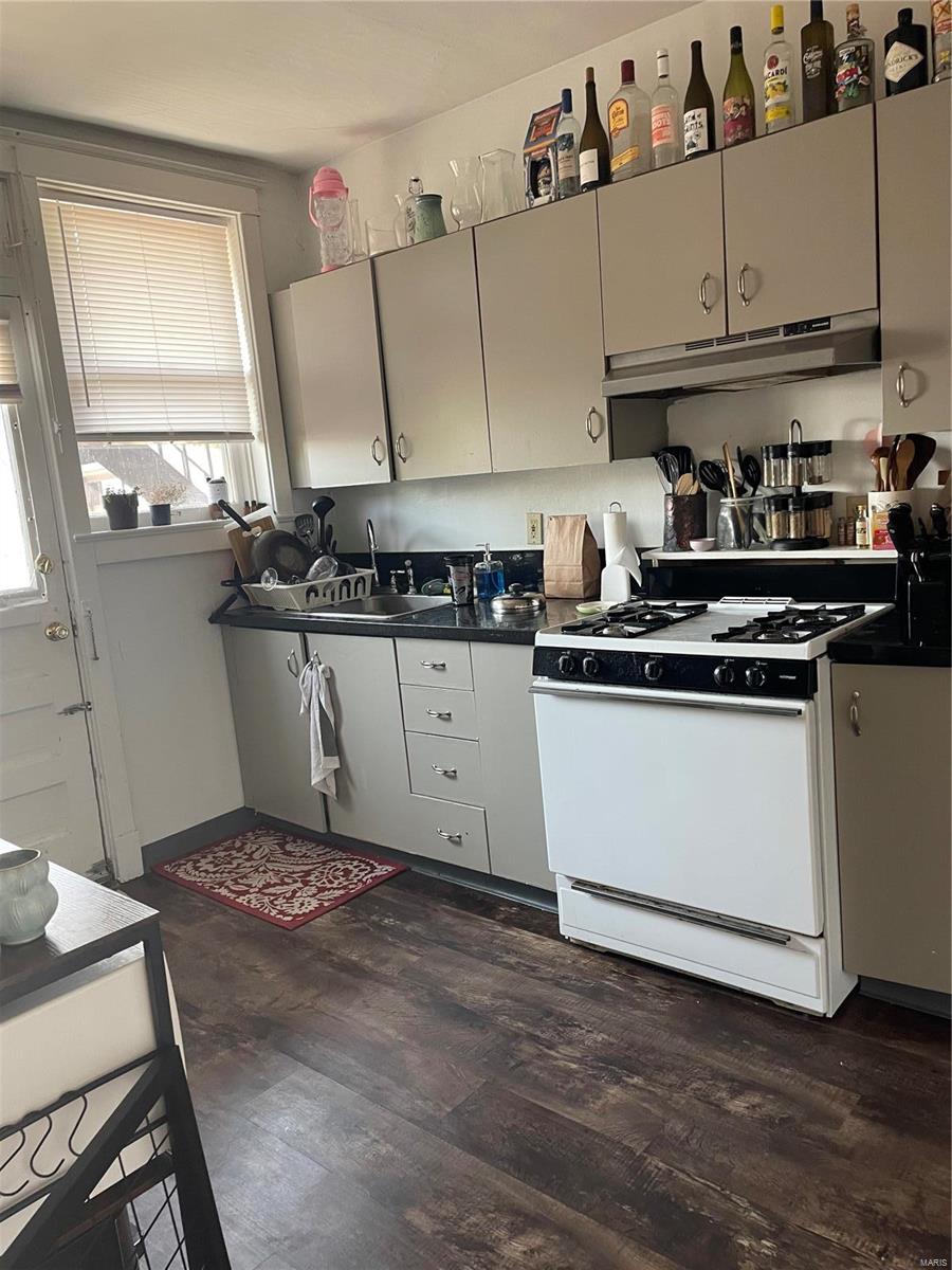 Zephyr Hills - Residential Income