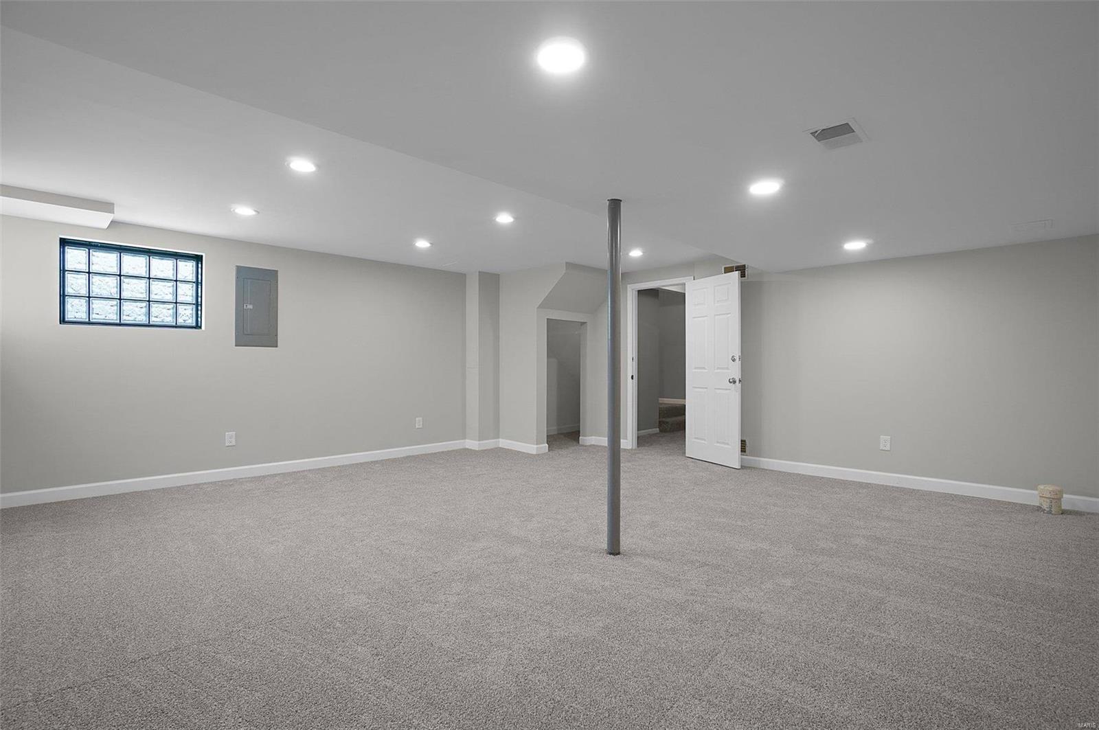 Clarkson Grove Condo Seventh - Residential
