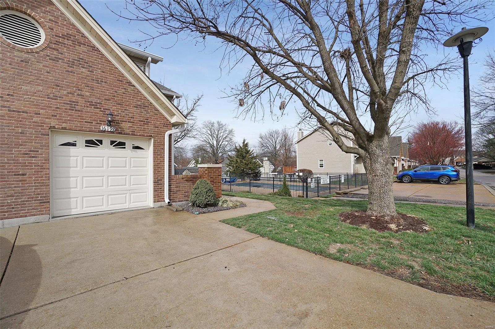 Clarkson Grove Condo Seventh - Residential