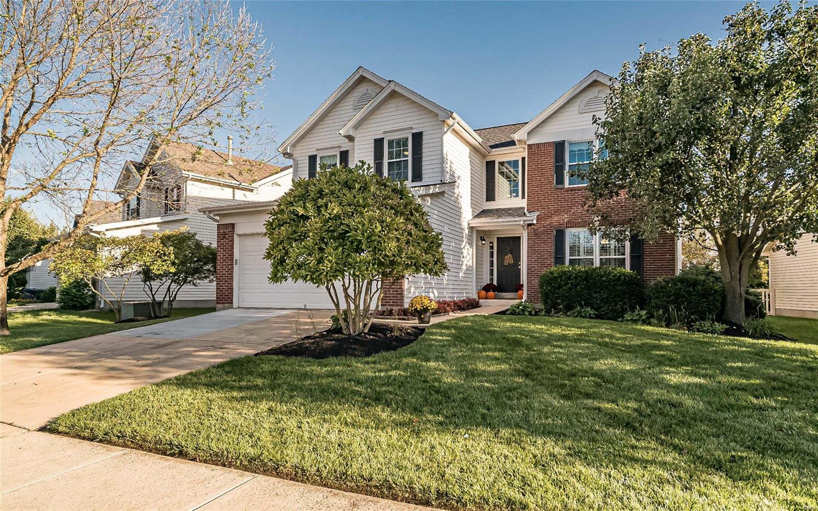 Cove At Lake Chesterfield - Residential