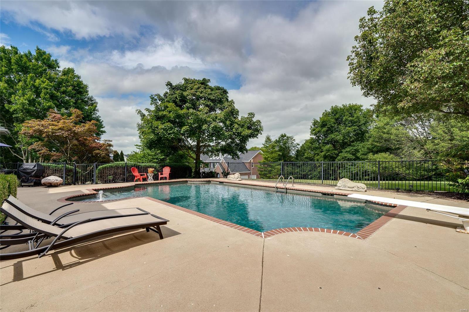 Camelot - Residential