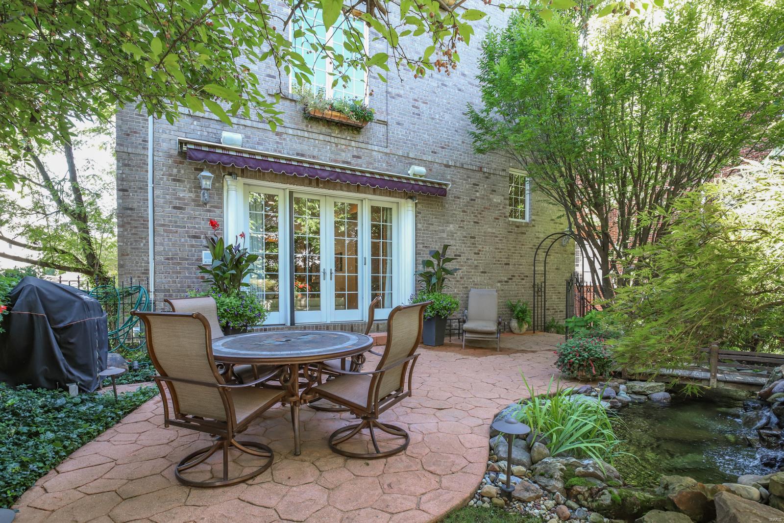 Central View Townhomes - Residential