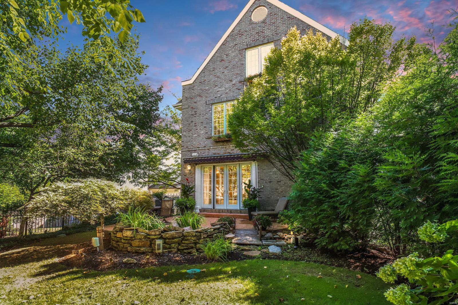 Central View Townhomes - Residential