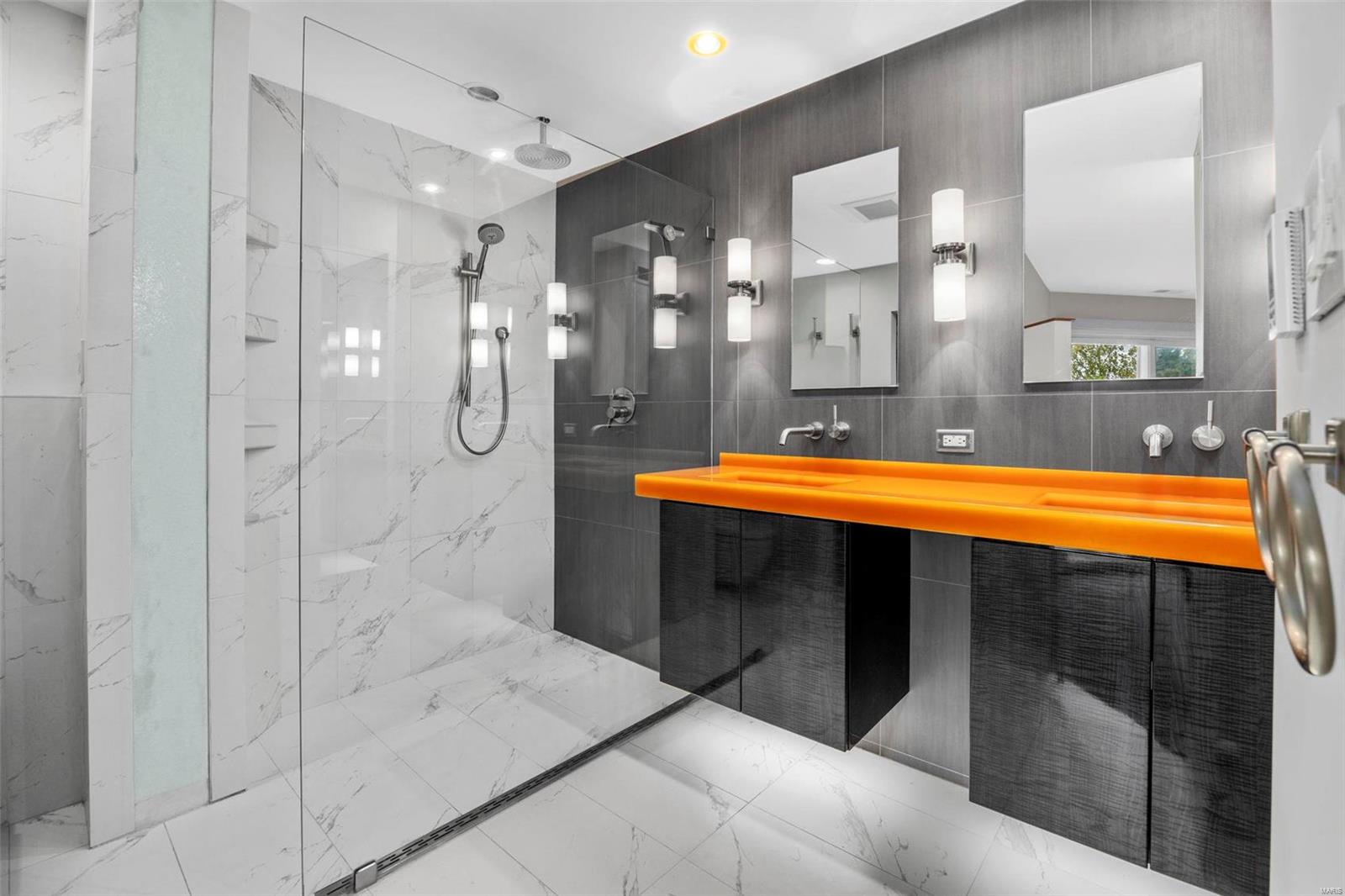 Oak 1 - Residential