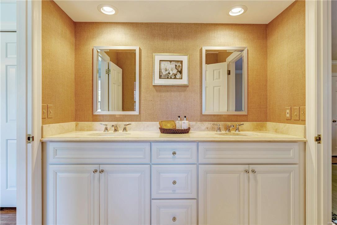 Lakeside Green - Residential