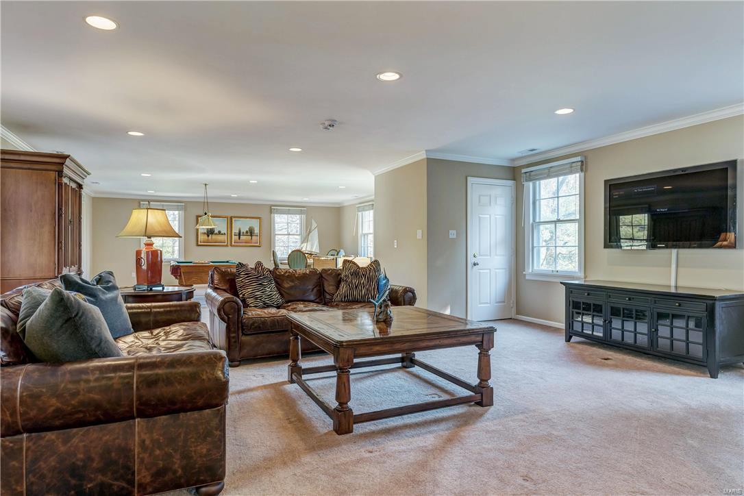 Lakeside Green - Residential