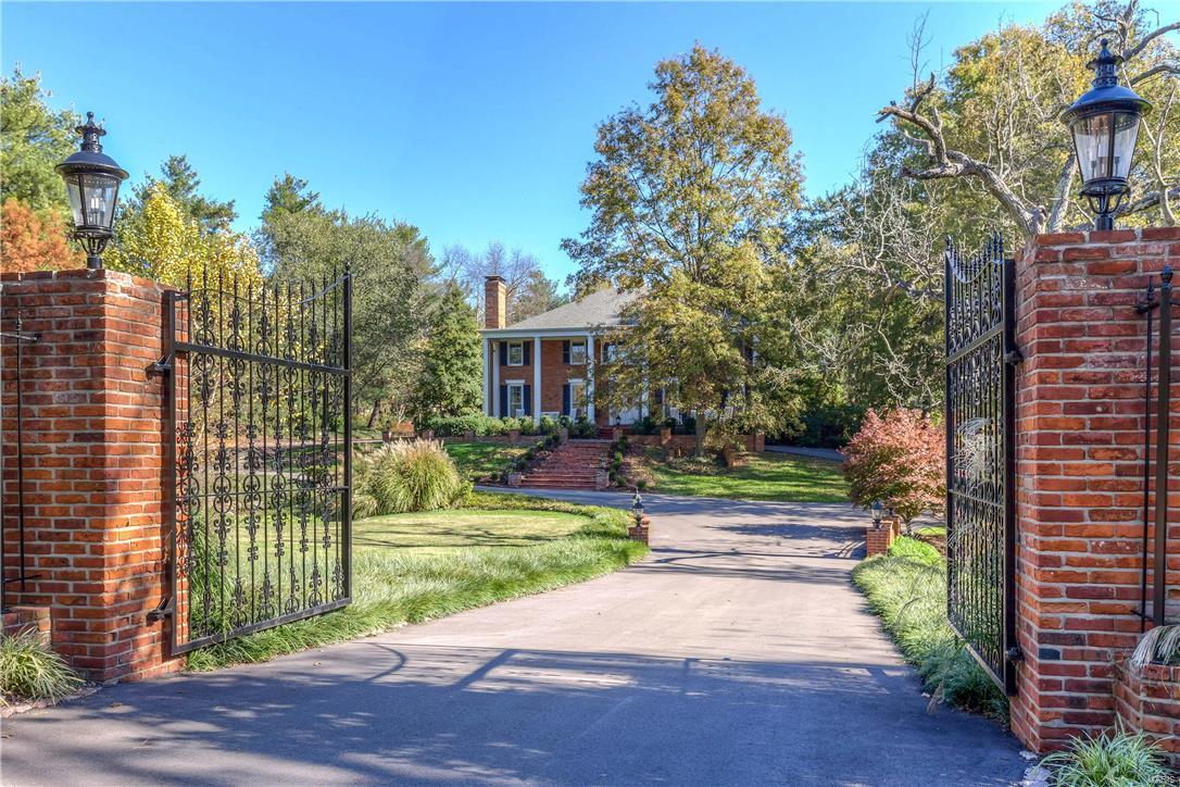 Lakeside Green - Residential