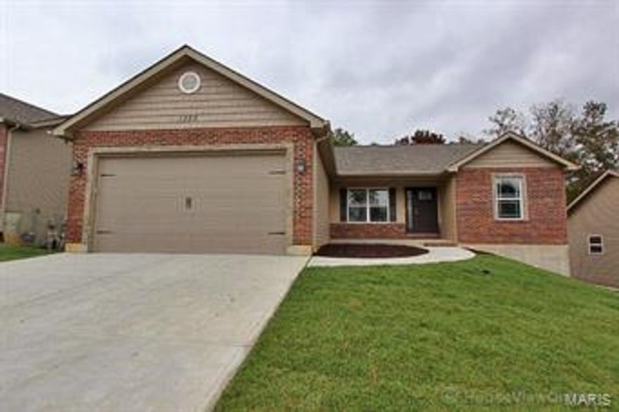 Spec home finished and ready to move into. Custom home builder (RE Signature Homes)! Lot is level, on cul-de-sac street that backs to trees/common ground, stainless steel energy star kitchen appliances, ceramic tile in kitchen, both baths and in main floor laundry, 2 car garage with door opener, 30 year architectural shingles with ridge vent, Lennox energy efficient A/C & furnace unit, R-38 blown attic & R-15 blown wall insulation, smooth drywall walls, brick and stone front, Kitchen with granite counter tops and maple cabinets. Living room and Master bedroom have trey ceilings. Master bath with double vanity, garden tub, a 3x5 ceramic tile shower with a Oynx seat and base. Open staircase with rod iron spindles, hardwood floors in the living room, foyer and hall way, french doors with blinds in them to a 12x12 stamped concrete patio, stamped concrete sidewalk, fully sodded yard front, sides and rear.  Close access to I 55. This is a super nice new home ready to move into!! COOL: 14 SEER+