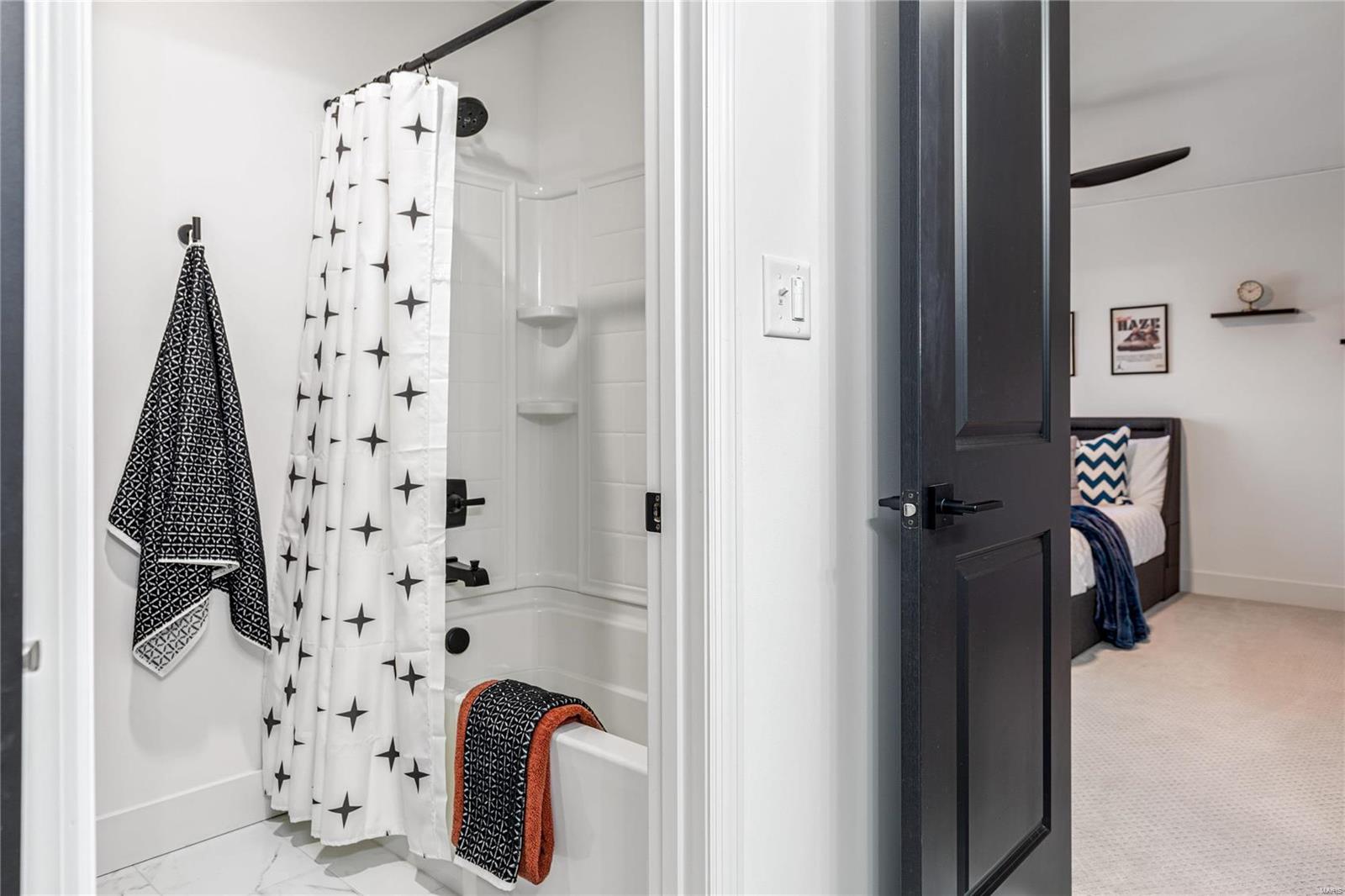 Bluffs At Windcastle - Residential