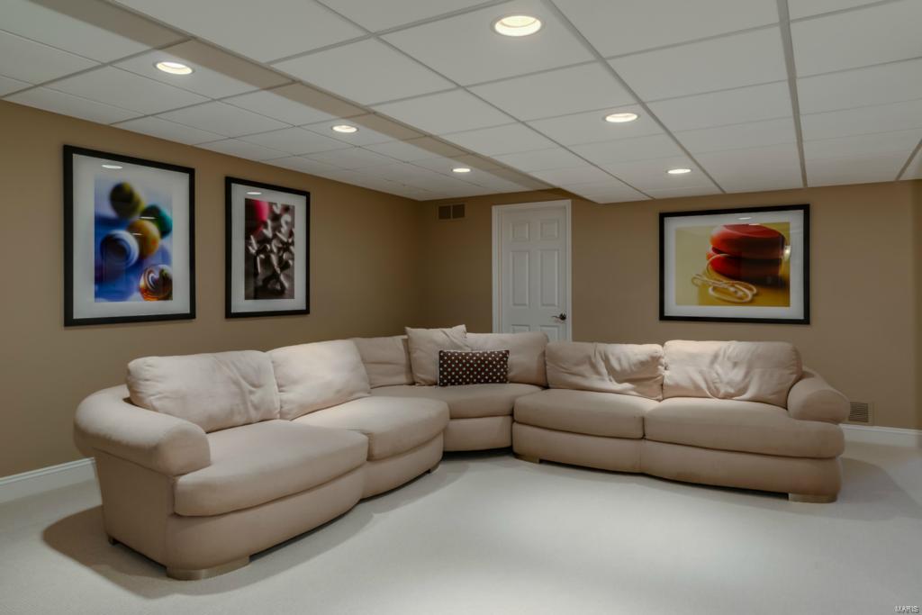 Frontenac Place - Residential