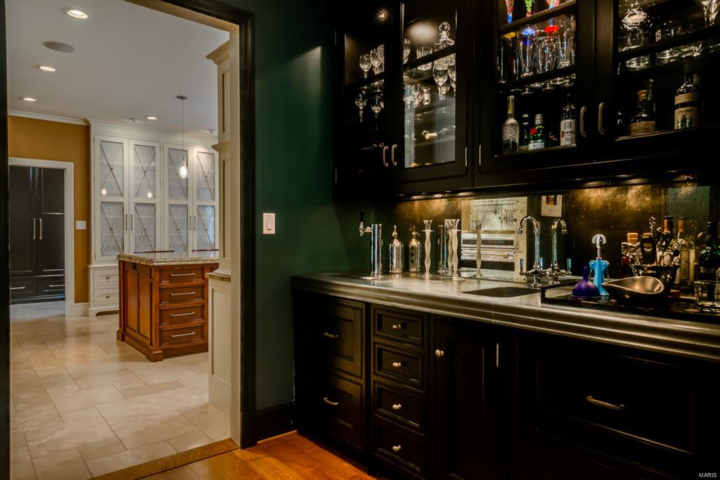 Frontenac Place - Residential