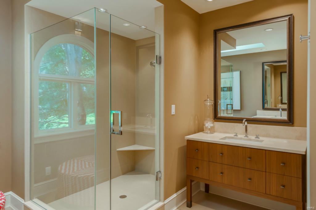 Frontenac Place - Residential