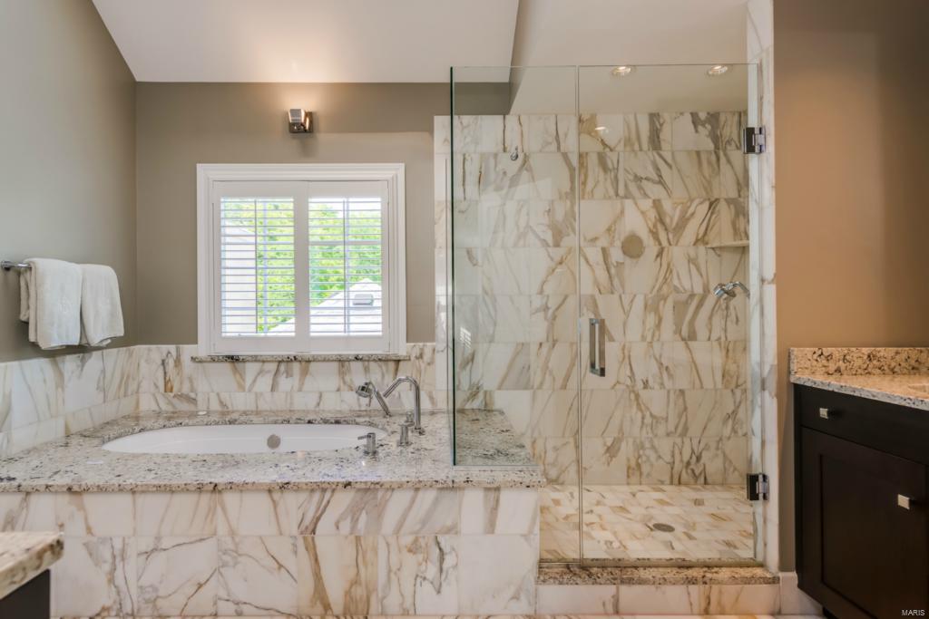 Frontenac Place - Residential