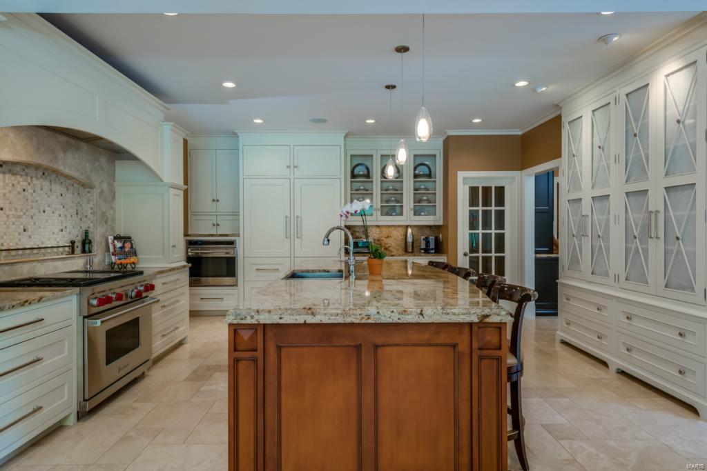 Frontenac Place - Residential