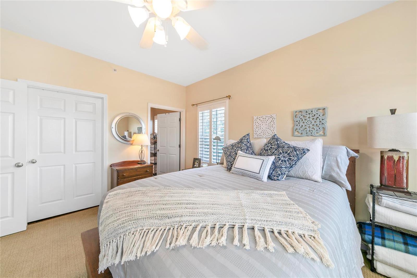 Gardens At South Oaks Condo Tenth - Residential