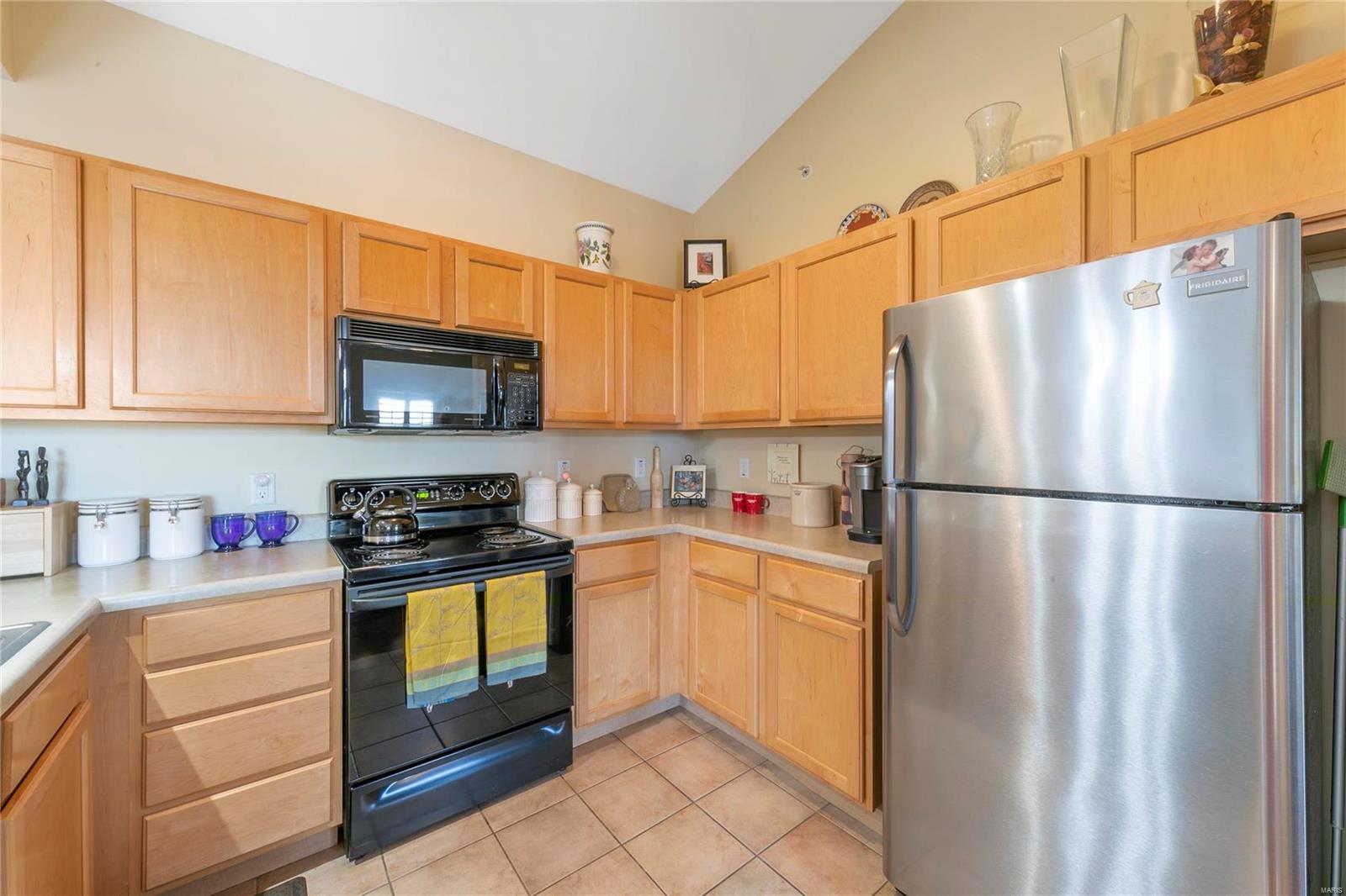 Gardens At South Oaks Condo Tenth - Residential