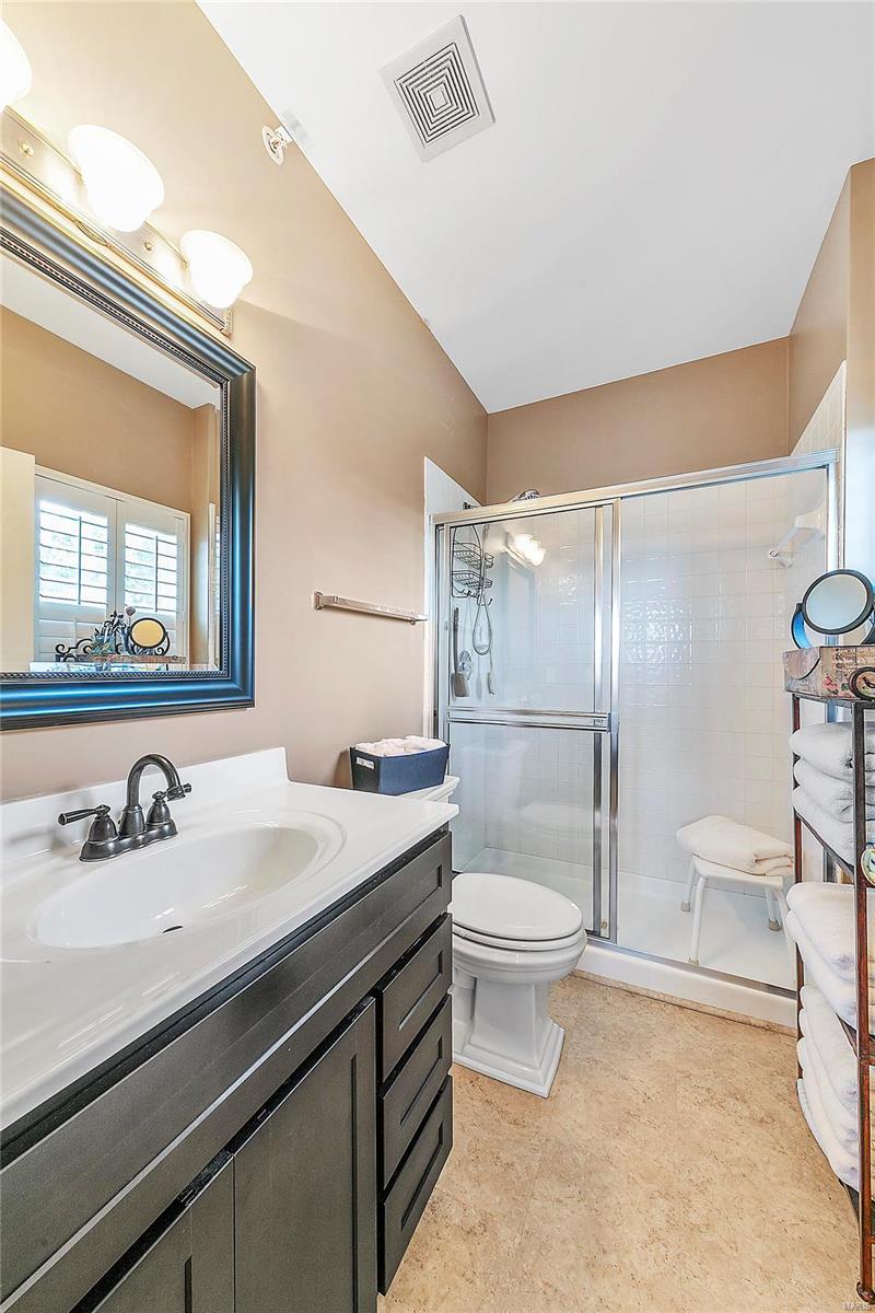 Gardens At South Oaks Condo Tenth - Residential