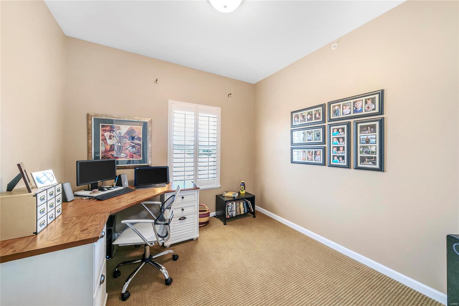 Gardens At South Oaks Condo Tenth - Residential