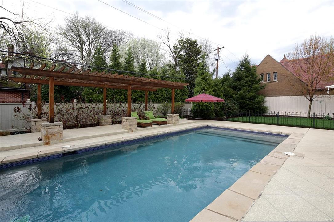 Westmoreland Place - Residential