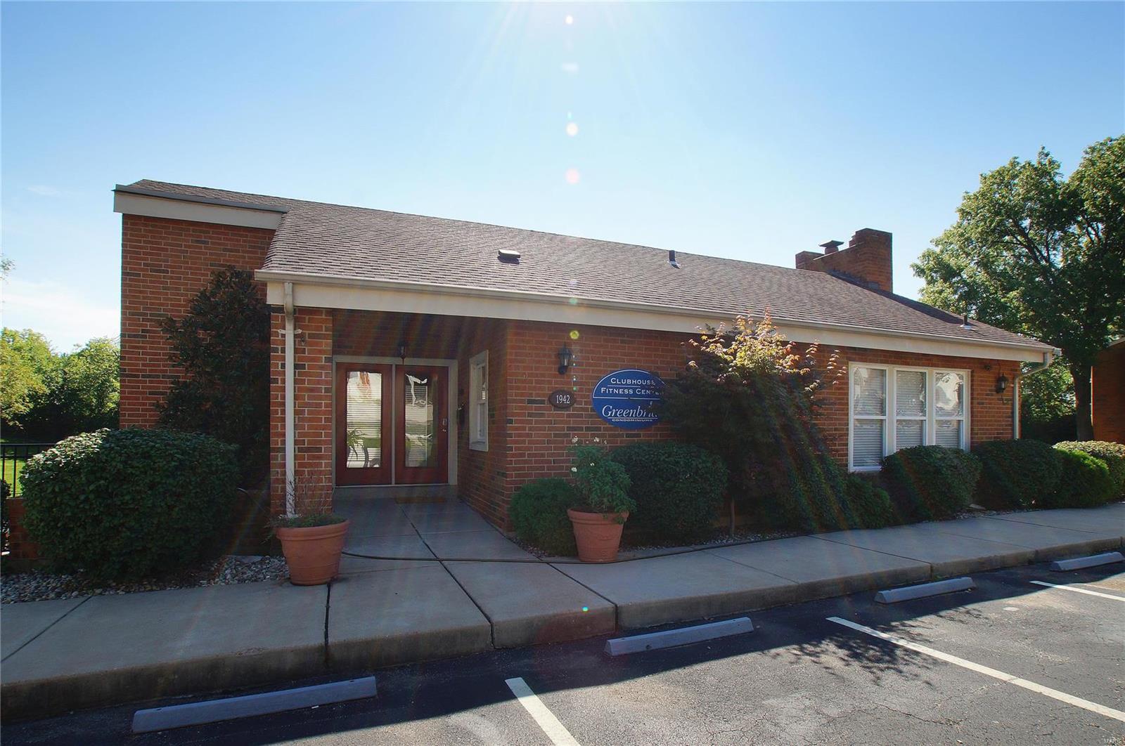 Greenbriar Condo - Residential