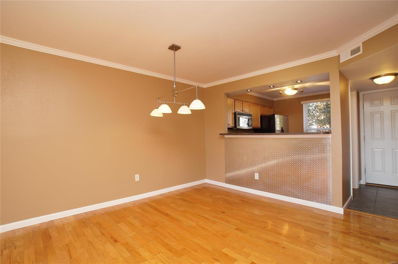 Greenbriar Condo - Residential