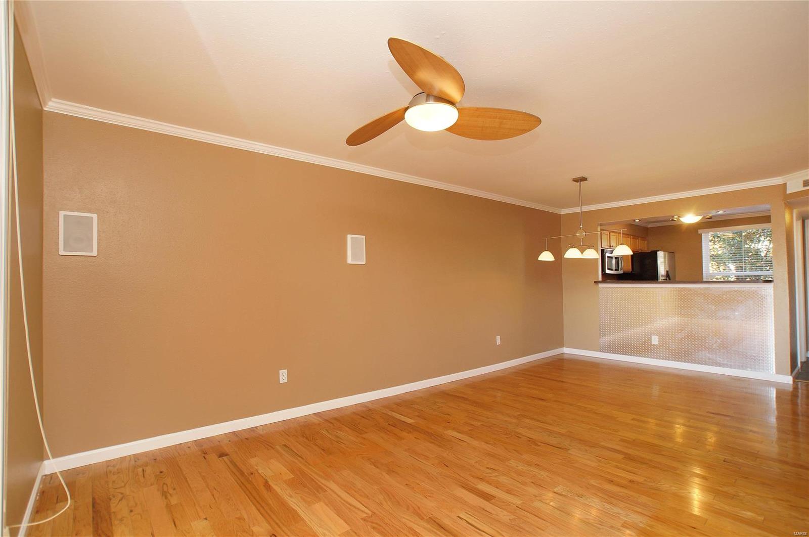 Greenbriar Condo - Residential