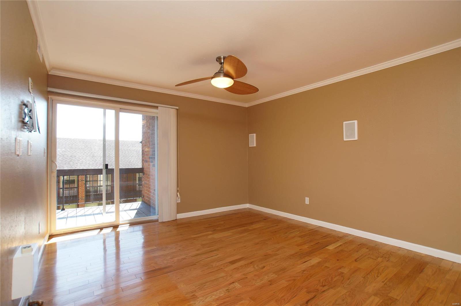 Greenbriar Condo - Residential