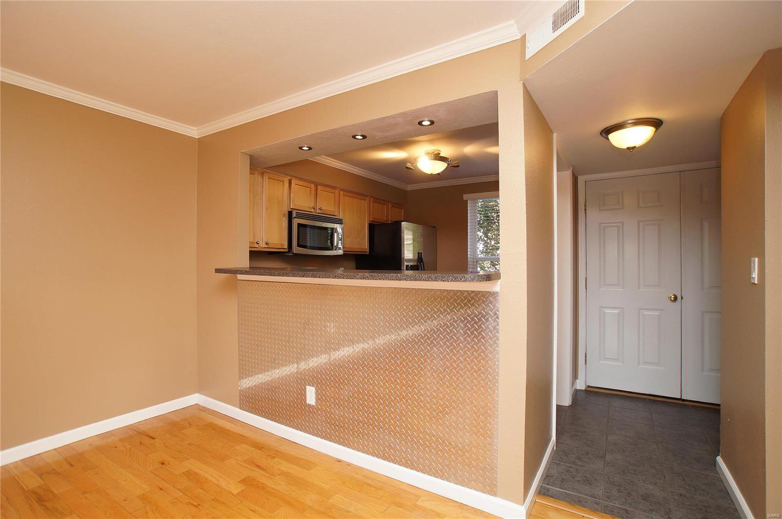 Greenbriar Condo - Residential