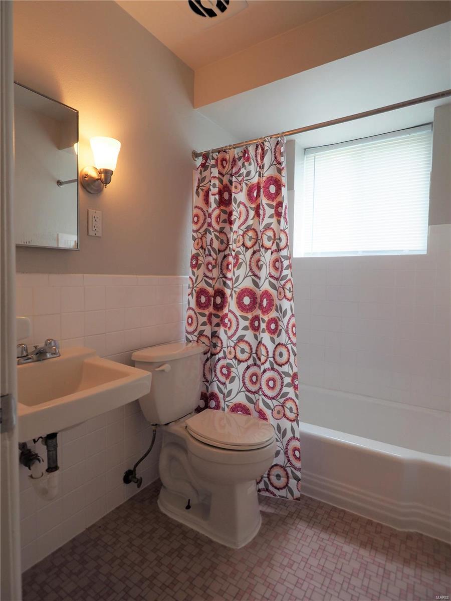 St Louis Add - Residential Income