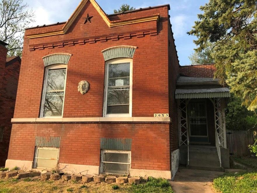 Multiple Offers - High/Best contract no later than deadline of 10/8/18 at 11:00 AM Local Time.  Brick cottage, large private lot, 1 car detached garage.  Big eat-in kitchen, french doors, decorative fireplace, hardwood floors, previous finish to basement includes extra bed/bath. Roof re-coated in April 2018. Some assembly required.  Seller will not complete any repairs to the subject property, either lender or buyer requested. The property is sold in AS IS condition. Pre-Approval letter or Proof of Funds required. Sale addendum and earnest money as certified funds will be required for final acceptance. This property is eligible under the Freddie Mac First Look Initiative through 09/18/2018. SpecialListingConditions: Foreclosure