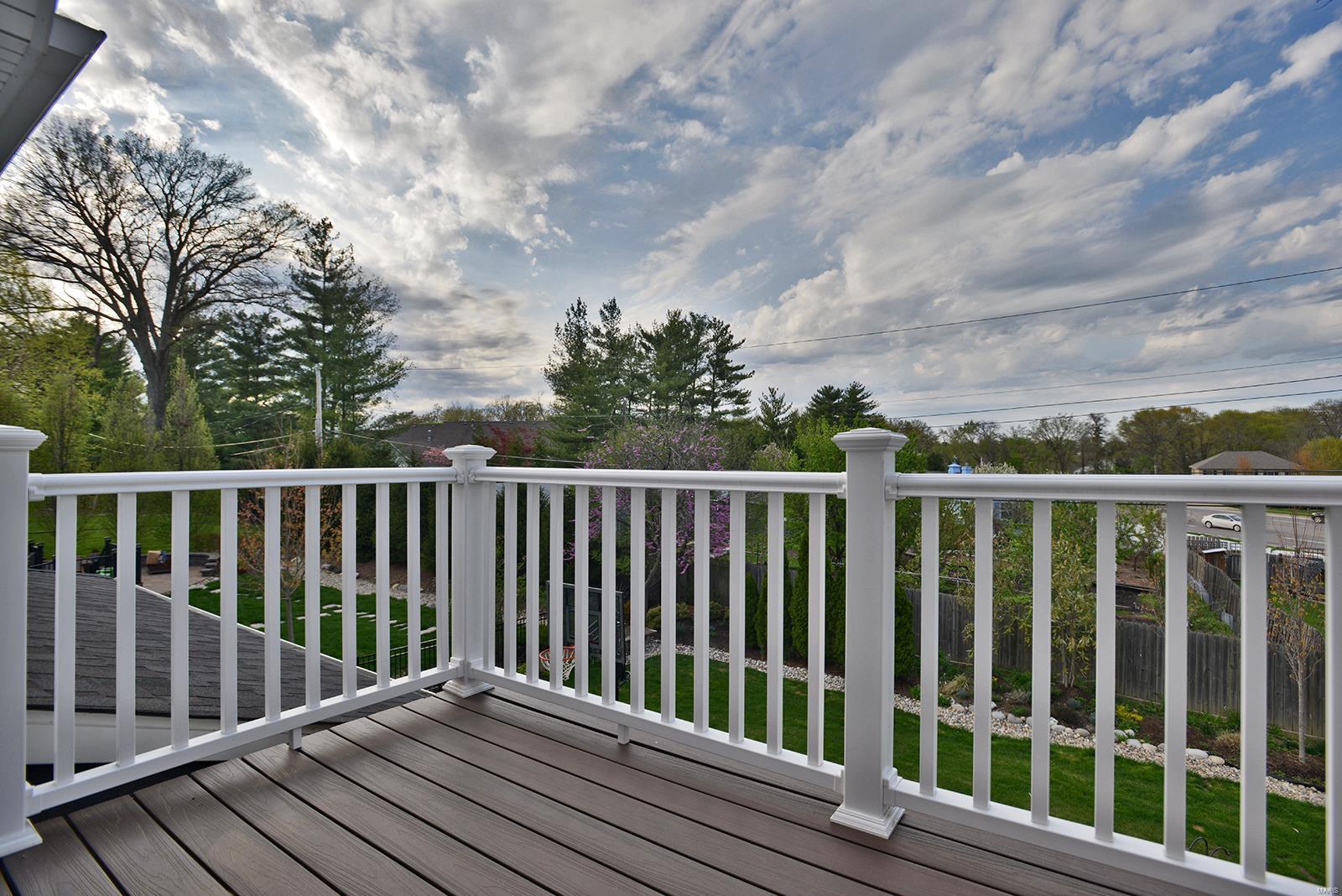 Sunset Club Court - Residential