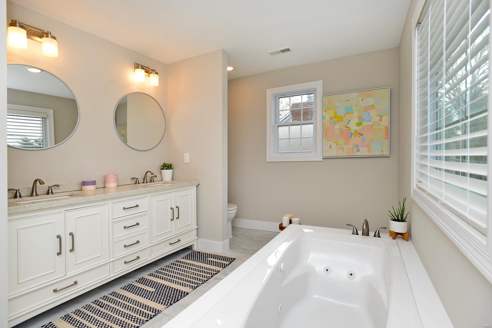 Sunset Club Court - Residential