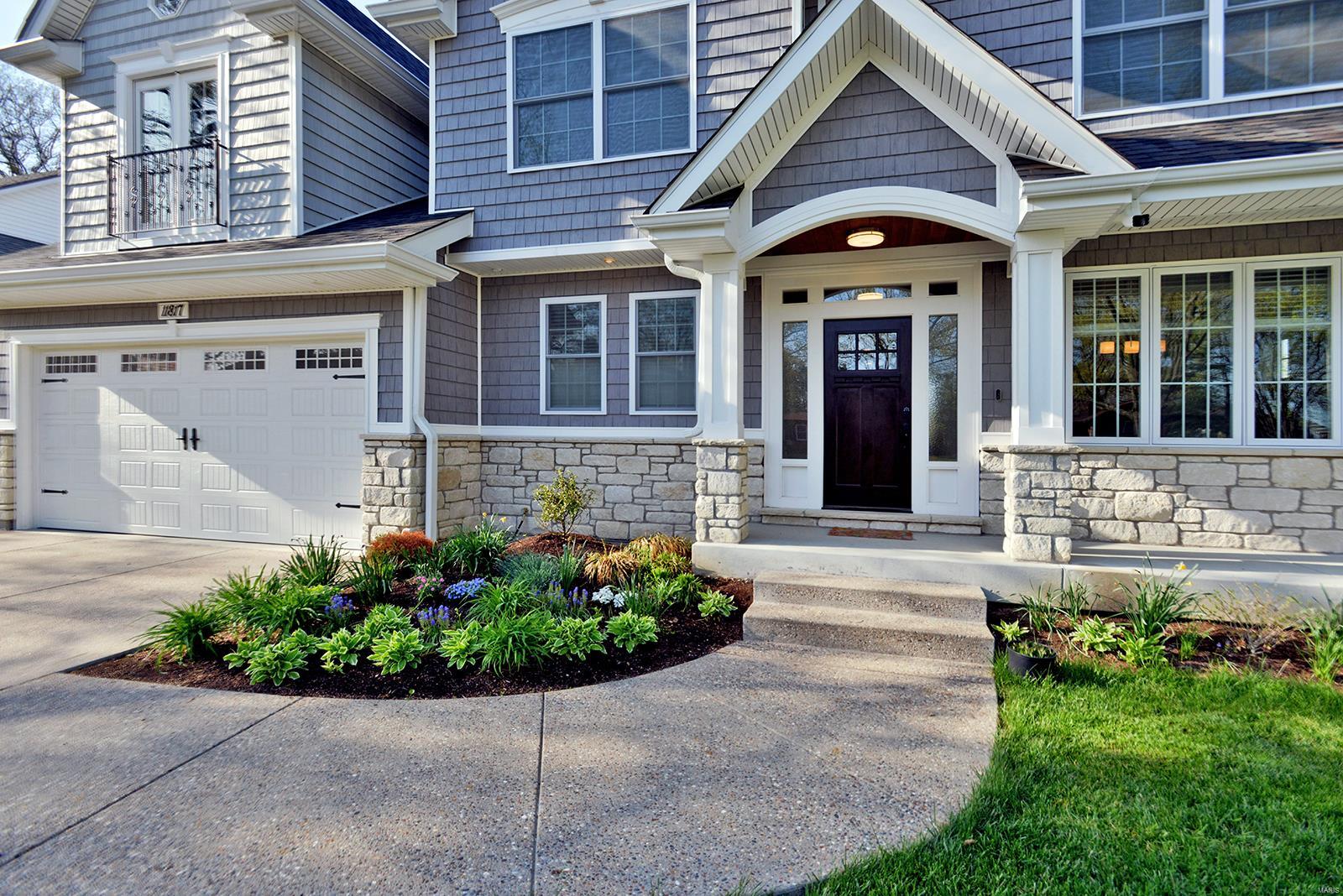 Sunset Club Court - Residential