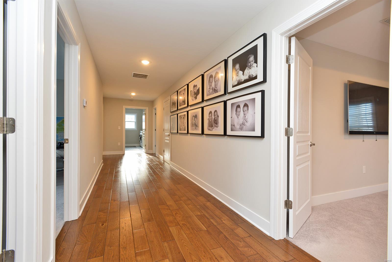 Sunset Club Court - Residential