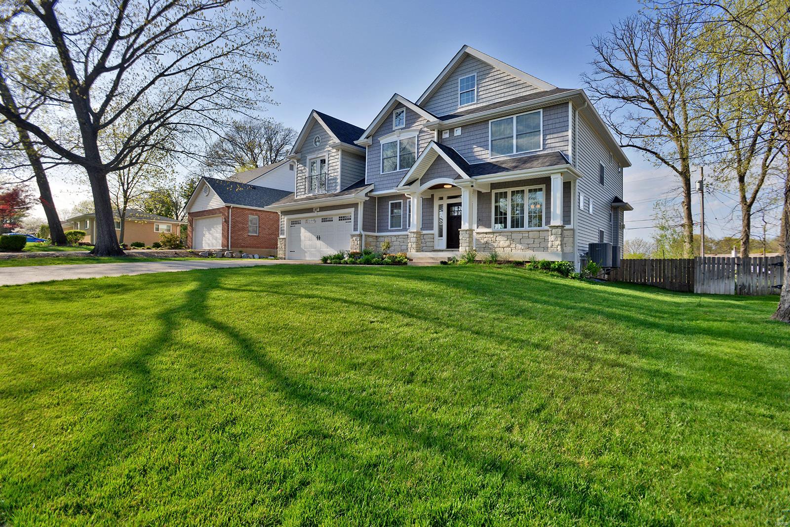 Sunset Club Court - Residential