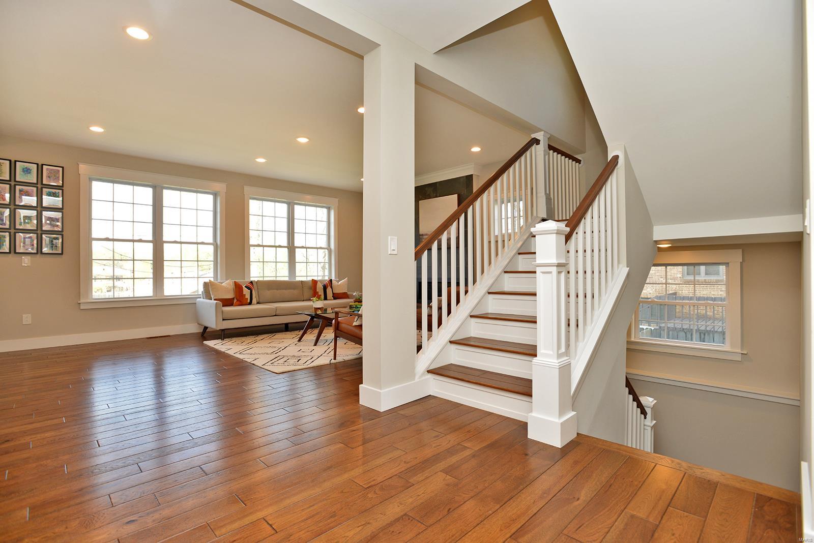 Sunset Club Court - Residential