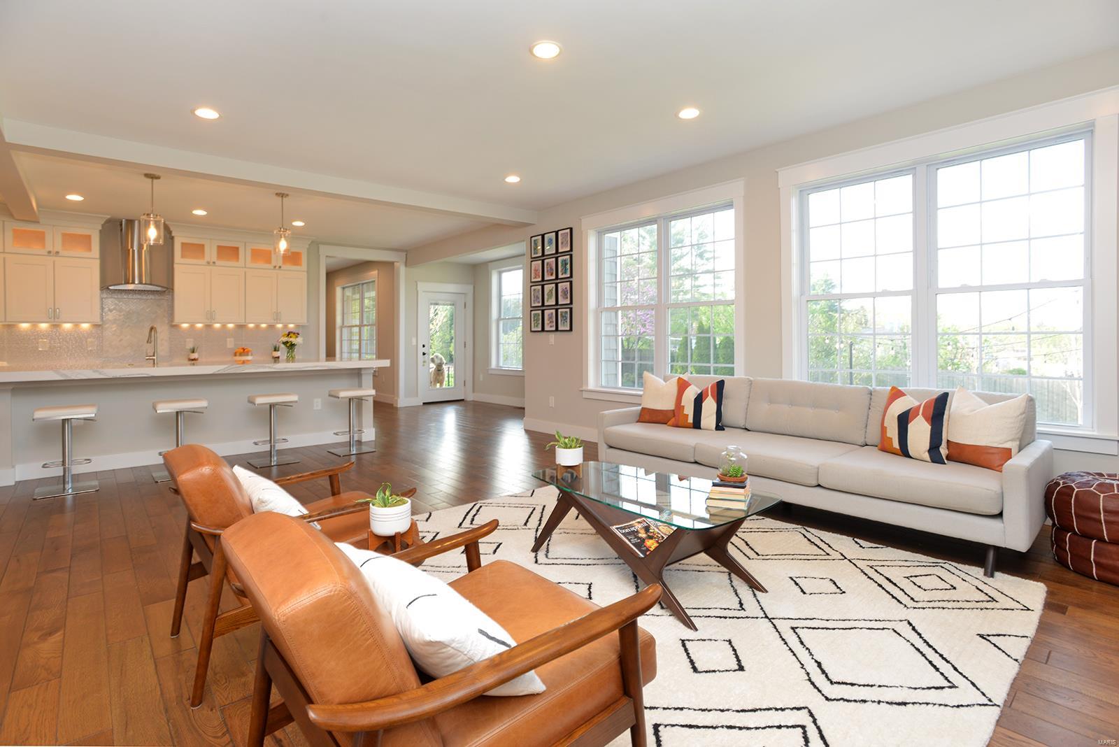 Sunset Club Court - Residential