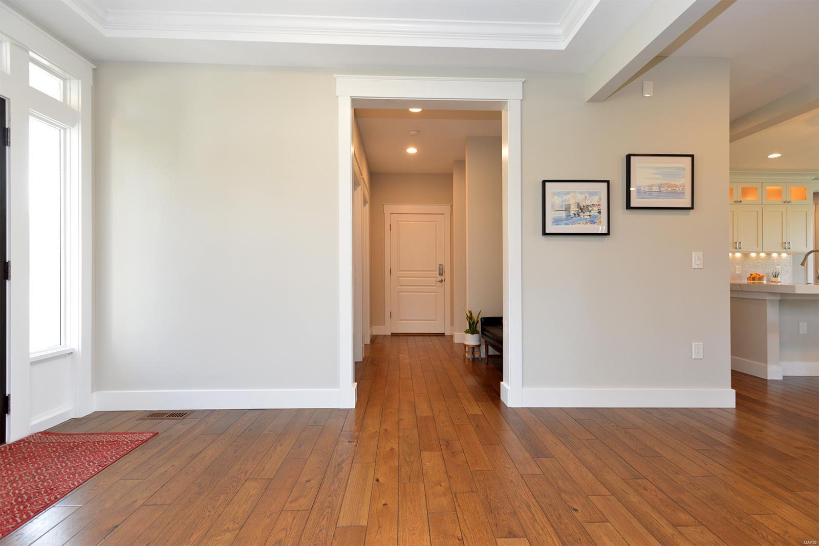 Sunset Club Court - Residential