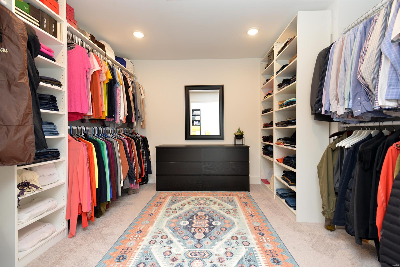 Sunset Club Court - Residential