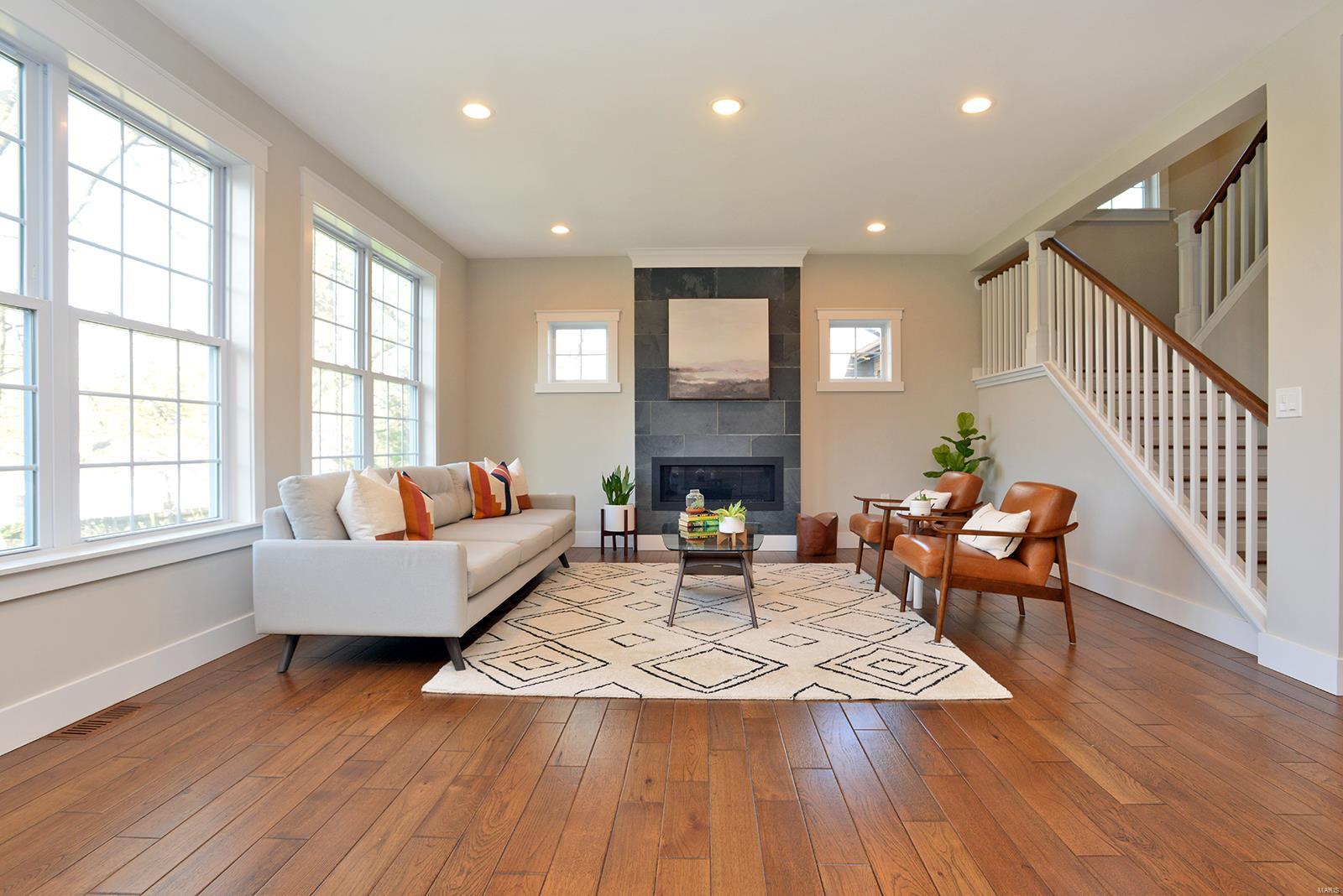 Sunset Club Court - Residential