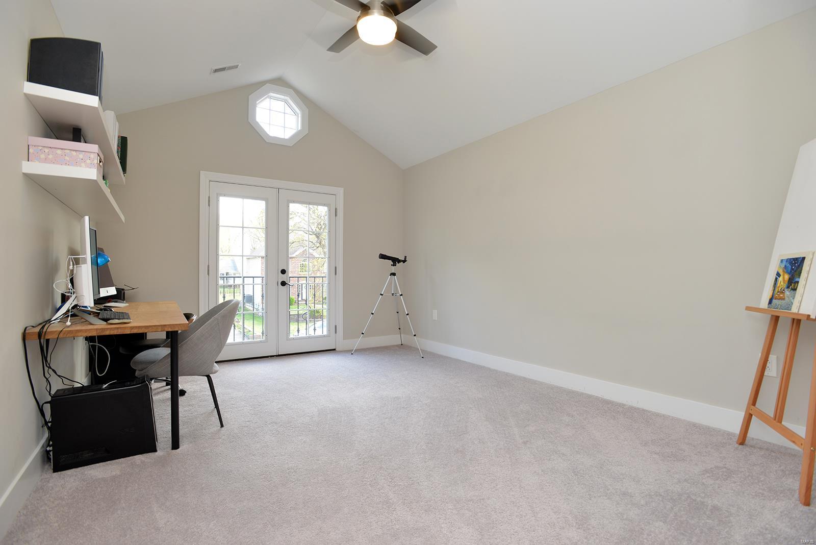 Sunset Club Court - Residential