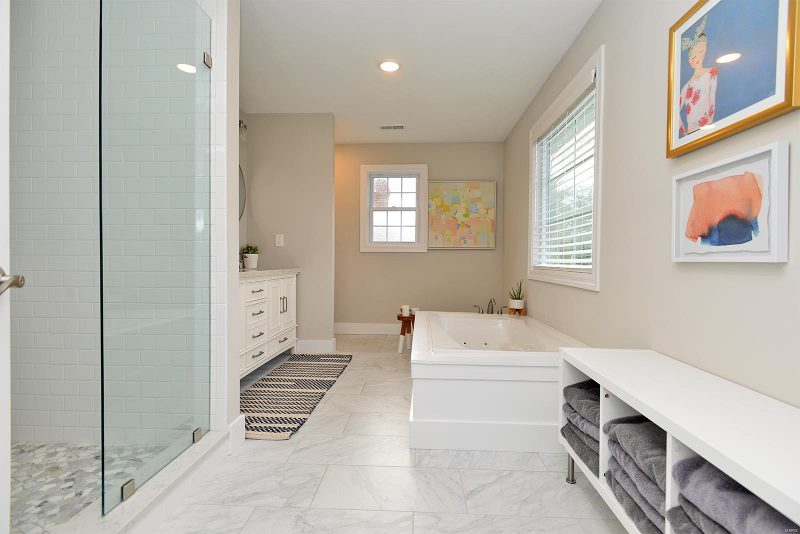 Sunset Club Court - Residential