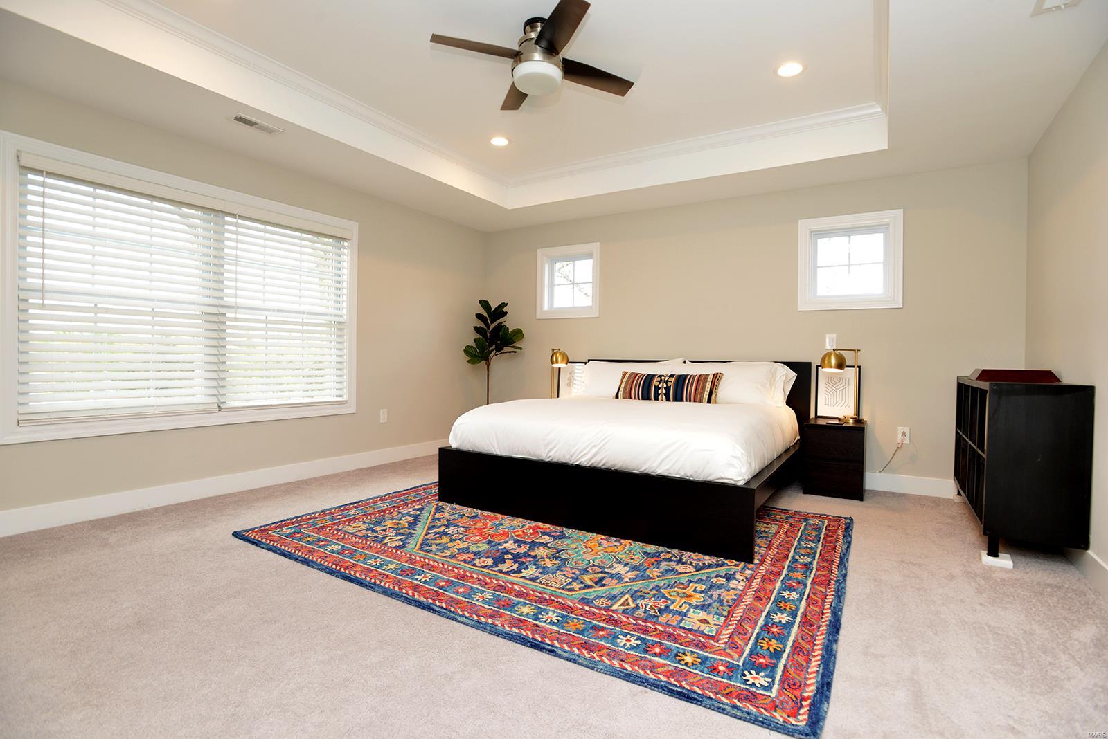 Sunset Club Court - Residential