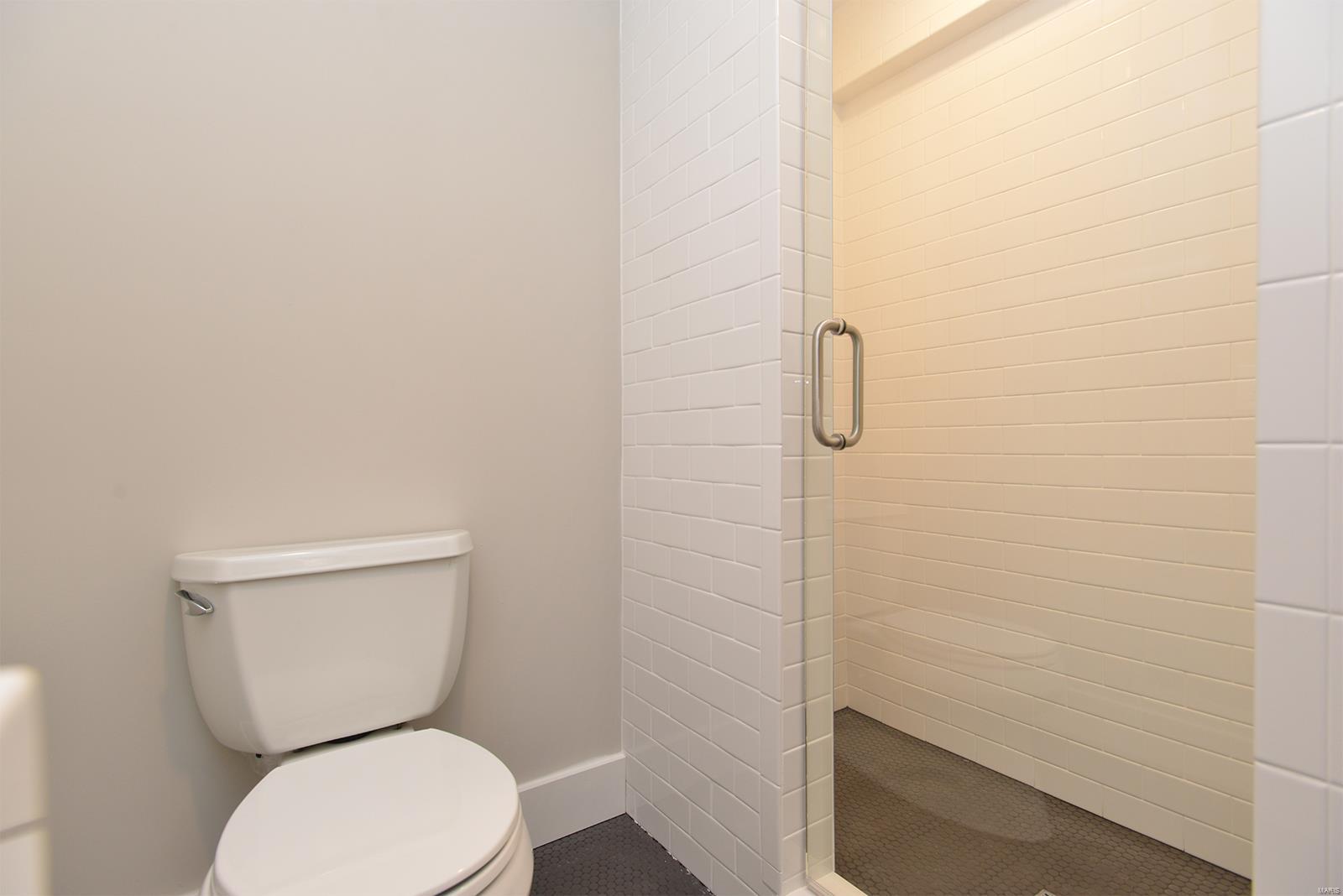 Sunset Club Court - Residential