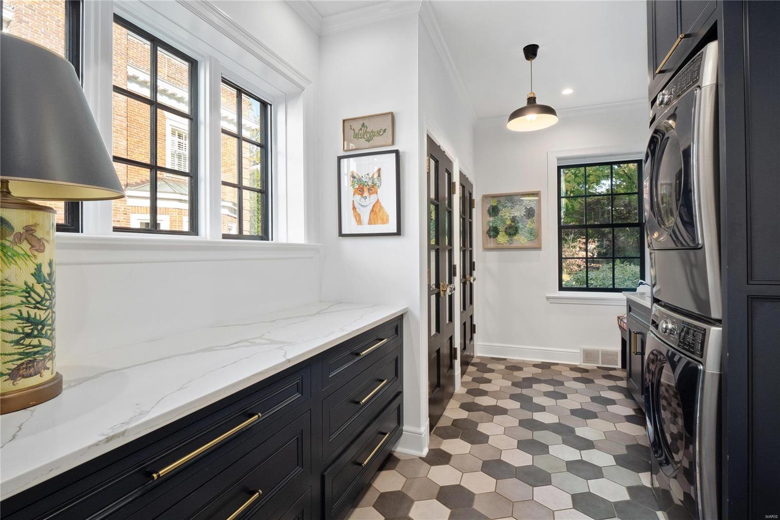 Westmoreland Place - Residential