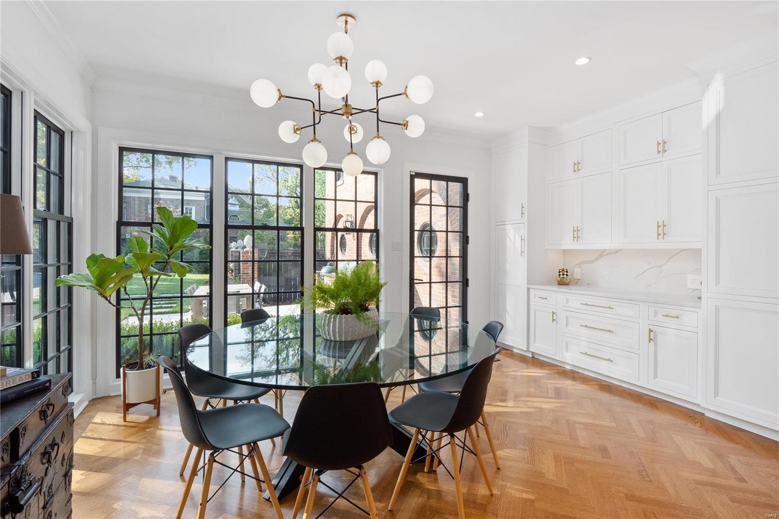 Westmoreland Place - Residential