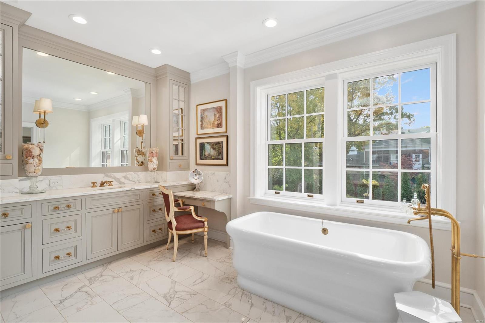 Westmoreland Place - Residential